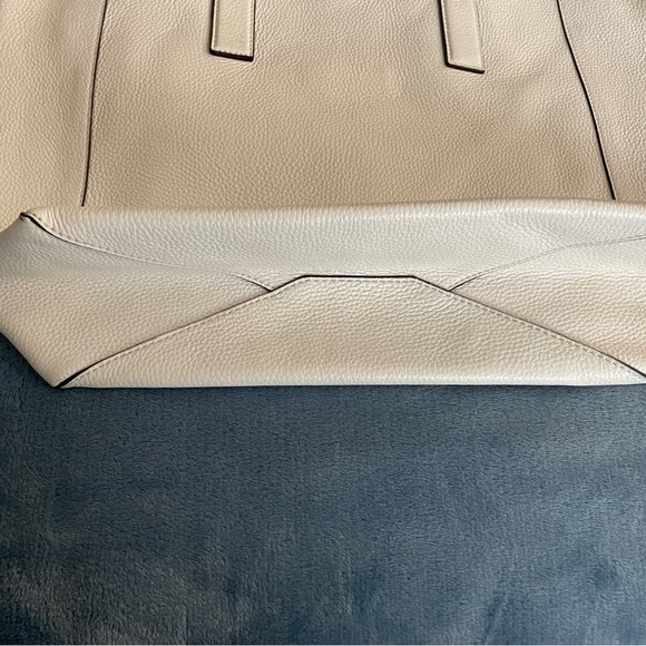 Michael Kors Soft Leather Tote - Picture 4 of 7